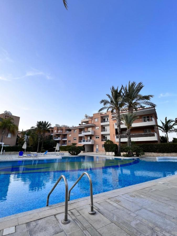 Iris Village Apartament *