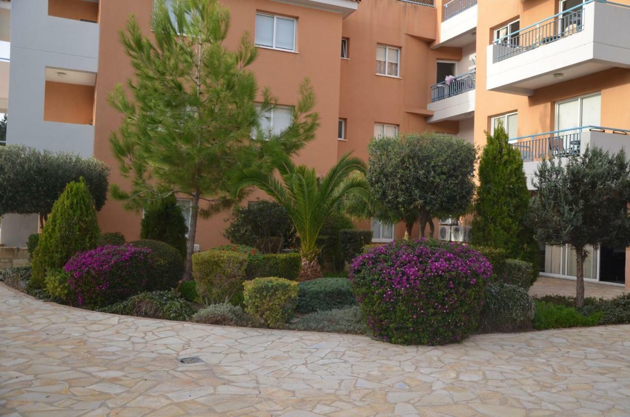 Apartament Iris Village *